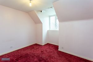 Bedroom- click for photo gallery